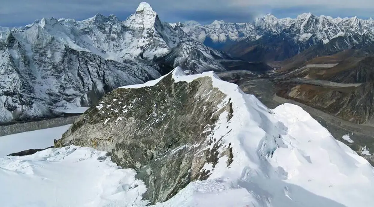 Island Peak Climbing & Everest Base Camp-18 Days Island Peak Climbing & Everest Base Camp-18 Days