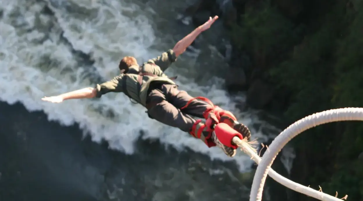 Bungy Jumping “The Last Resort” Bungy Jumping “The Last Resort”