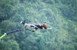 Bungy Jumping “The Last Resort”