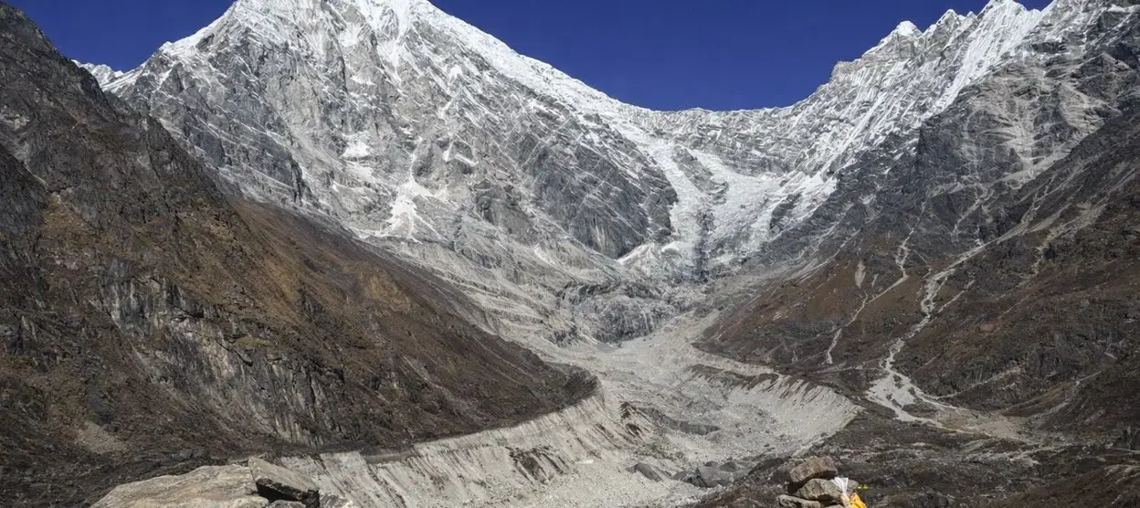 Langtang Lirung Nepal Guide 2026: Base Camp Trek, Climbing History & Travel Tips